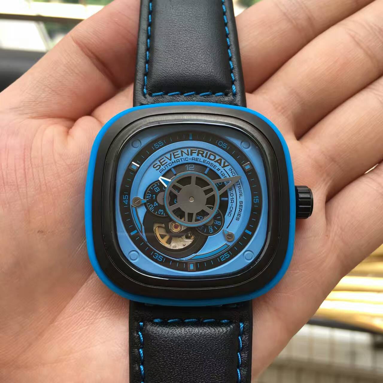 七個星期五 精品彩色系列腕錶 潮藍錶盤 藍寶石鏡面 生活防水